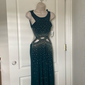 David’s Bridal (Morgan & Co.) Infinitely Waist Crystal- Size 1